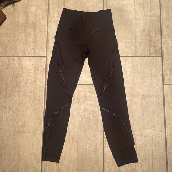 Lululemon leggings - Picture 1 of 2